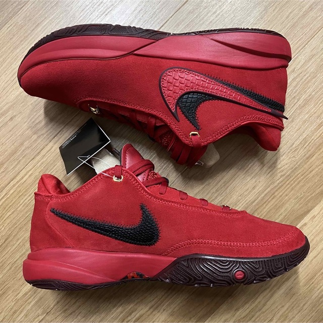 NIKE - Nike LeBron 20