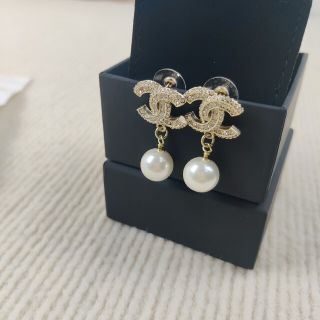 レオパードフラワーブラック 新品未使用 CHANEL バイカラーパール