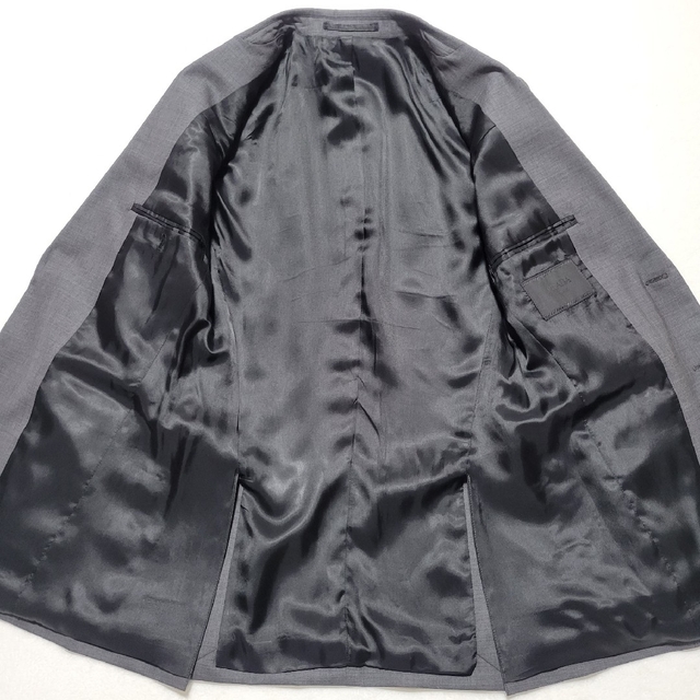 Prada セットアップスーツ　近年モデル　44サイズ　(体感M〜Lサイズ)ジャケット
