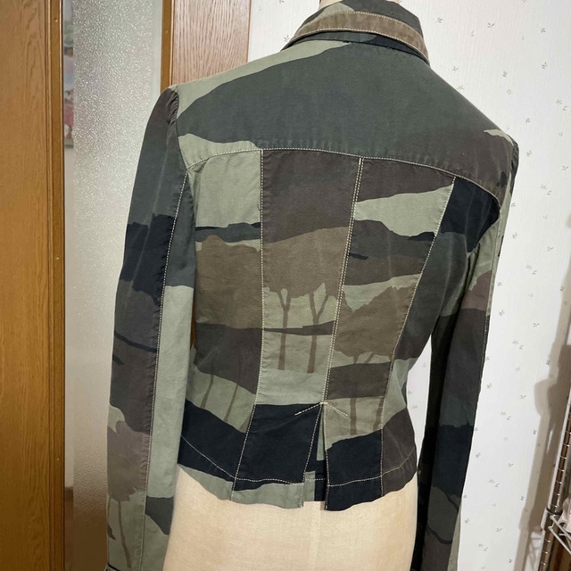 KENZO(ケンゾー)のKENZO JEANS  迷彩柄ショートジャケット レディースのジャケット/アウター(ミリタリージャケット)の商品写真