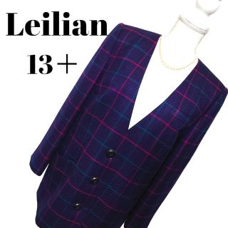 レリアン(leilian)の美品　レリアン　上品なチェック柄の長袖ノーカラージャケット　パープル　13号(ノーカラージャケット)