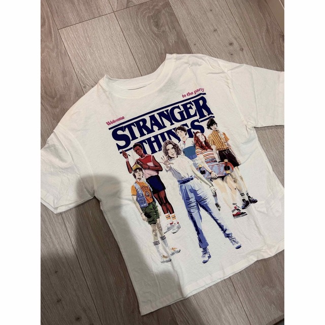 ZARA(ザラ)のストレンジャーシングス　ザラ　Tシャツ レディースのトップス(Tシャツ(半袖/袖なし))の商品写真