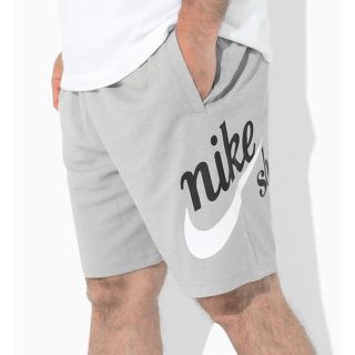 ナイキ(NIKE)のナイキ　NIKESB  ショートパンツ　メンズ  新品未使用　トレーニングウェア(ショートパンツ)