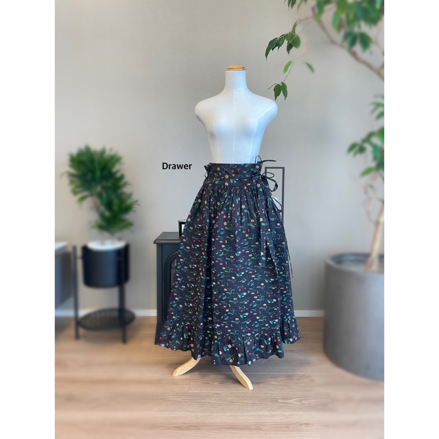 国内外の人気! Drawer - Drawer ホラーヴァキュイCLAIRE SKIRT 黒 XS