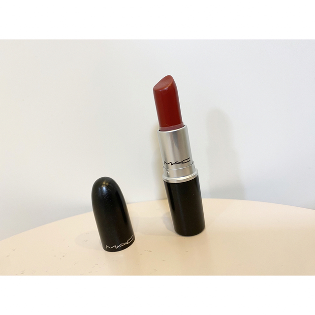 MAC(マック)の値下げ★MAC リップスティック ブレイブレッド コスメ/美容のベースメイク/化粧品(口紅)の商品写真