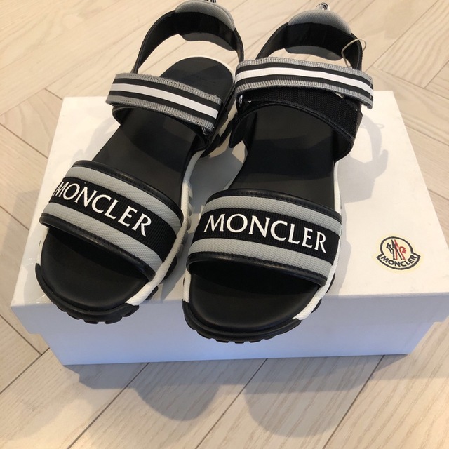 GUCCI グッチ キッズ モノグラムスニーカー サイズ18cm 箱・靴袋あり
