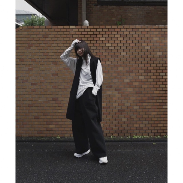 ETRE TOKYO ベスト リバーシブルボンディングジレ-