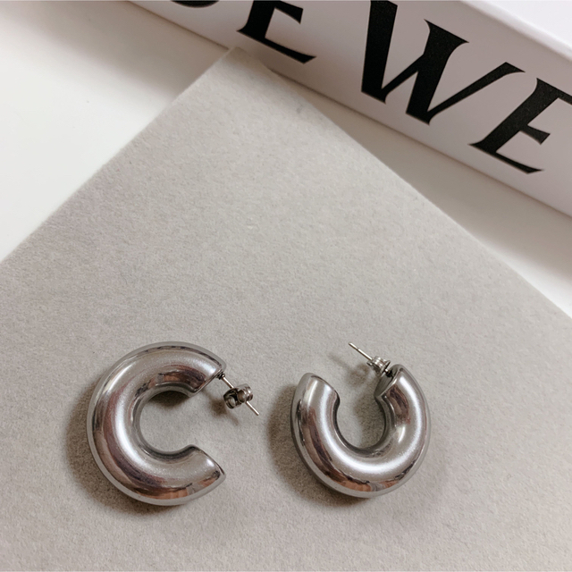 ALEXIA STAM(アリシアスタン)のchunky hoop pierce / SILVER レディースのアクセサリー(ピアス)の商品写真