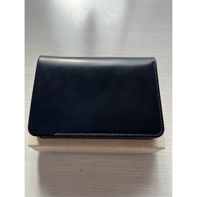 本日限定入手困難完売品forme short wallet コードバン　ネイビー メンズのファッション小物(折り財布)の商品写真