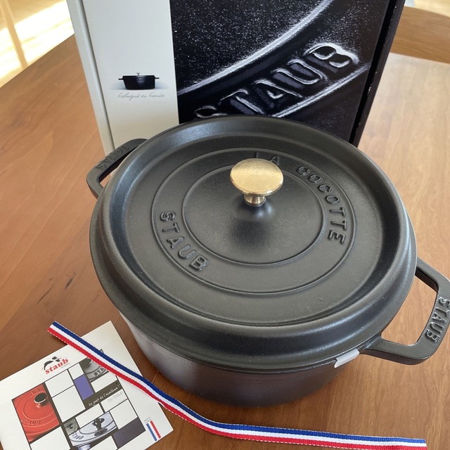 staub ストウブ ピコ・ココット ラウンド ブラック cm 正規品