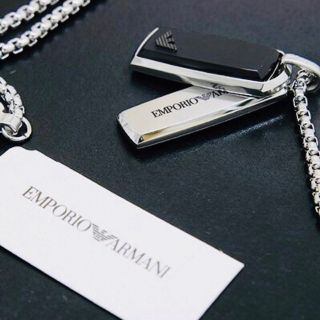 エンポリオアルマーニ(Emporio Armani)の【美品】エンポリオ・アルマーニ ダブルプレート ブラック×シルバー ネックレス(ネックレス)