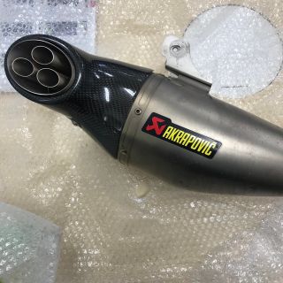 AKRAPOVIC MT-09 マフラー(パーツ)