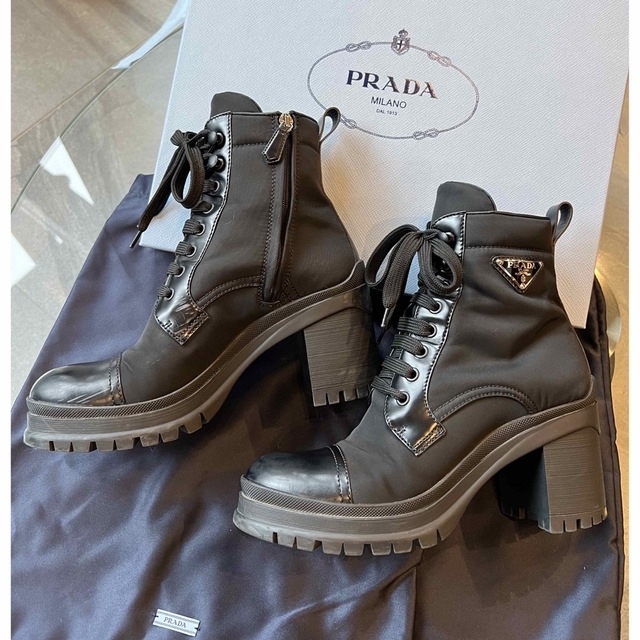 PRADA プラダ レザー×ナイロン レースアップ ブーティー-