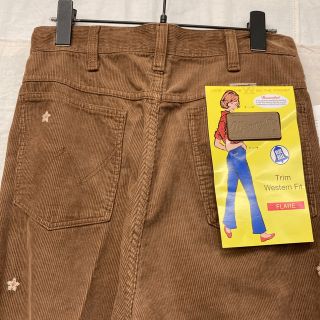 Wrangler - WRANGLER 花刺繍コーデュロイフレアパンツの通販 by