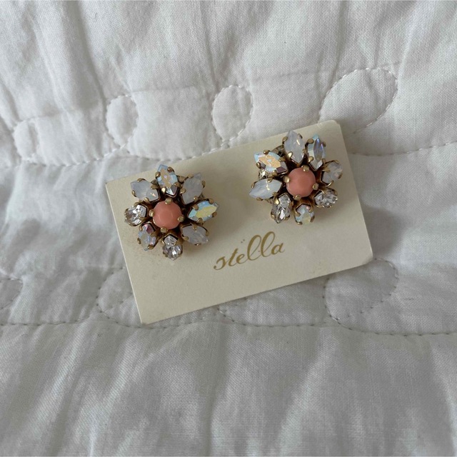 Cream dot(クリームドット)のcream dot. 3連パールピアス/stella accessoryピアス レディースのアクセサリー(ピアス)の商品写真