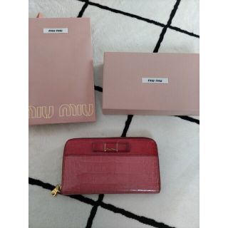 ミュウミュウ リボン 財布(レディース)の通販 1,000点以上 | miumiuの ...