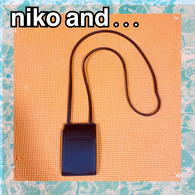 niko and...(ニコアンド)のニコアンド niko and... フェイクレザーネックポーチ ネックウォレット メンズのバッグ(その他)の商品写真