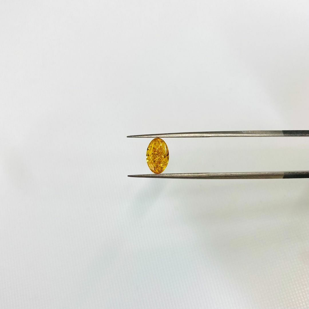 FANCY VIVID ORANGE YELLOW 1.015ct OV レディースのアクセサリー(その他)の商品写真