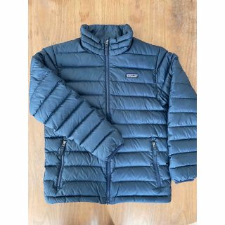 パタゴニア(patagonia)の【中古】パタゴニア　ダウンジャケット12/L キッズ　ネイビー(ジャケット/上着)