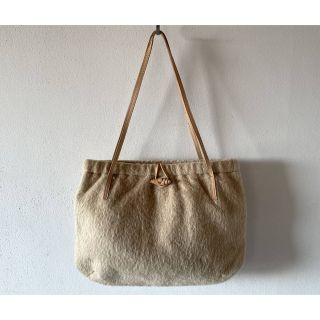 アニエスベー(agnes b.)の極美品◎agnes.b アニエス・ベー フェイクファー　もこもこショルダーバッグ(ショルダーバッグ)