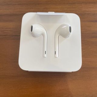 アイフォーン(iPhone)の【純正】Apple  iPhone  イヤホン　EarPods(ヘッドフォン/イヤフォン)