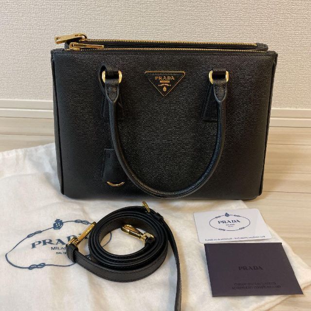 お気に入り】 ガレリア サフィアーノ PRADA 【美品】プラダ - PRADA