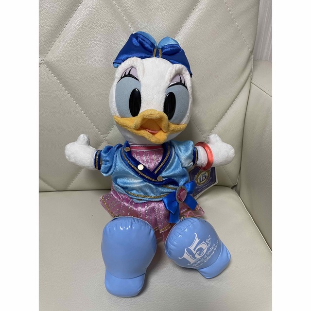 デイジーダック(デイジーダック)の【新品タグ付】ディズニーシー 15周年 デイジー ぬいぐるみ Disneysea エンタメ/ホビーのおもちゃ/ぬいぐるみ(キャラクターグッズ)の商品写真