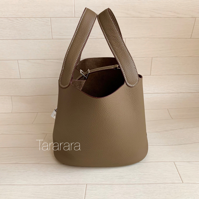 ●leather bucket bag グレーブラウンM●本革 レディースのバッグ(トートバッグ)の商品写真