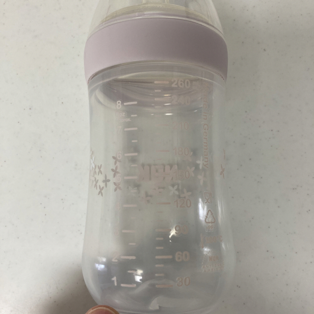 アカチャンホンポ(アカチャンホンポ)のNUK 哺乳瓶　260ml キッズ/ベビー/マタニティの授乳/お食事用品(哺乳ビン)の商品写真