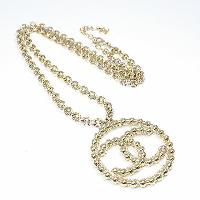 新品 CHANEL - シャネル CHANEL ココマーク ペンダント ネックレス メタル ライトゴールド 77.5cm B22C サークル ロングネックレス コスチュームジュエリー 未使用品 ネックレス