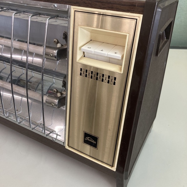 東芝 - 東芝 電気 ストーブ SR-655B 600W 暖房器具 家電 昭和 東芝 - 東芝 電気 ストーブ SR-655B 600W 暖房器具 家電 昭和