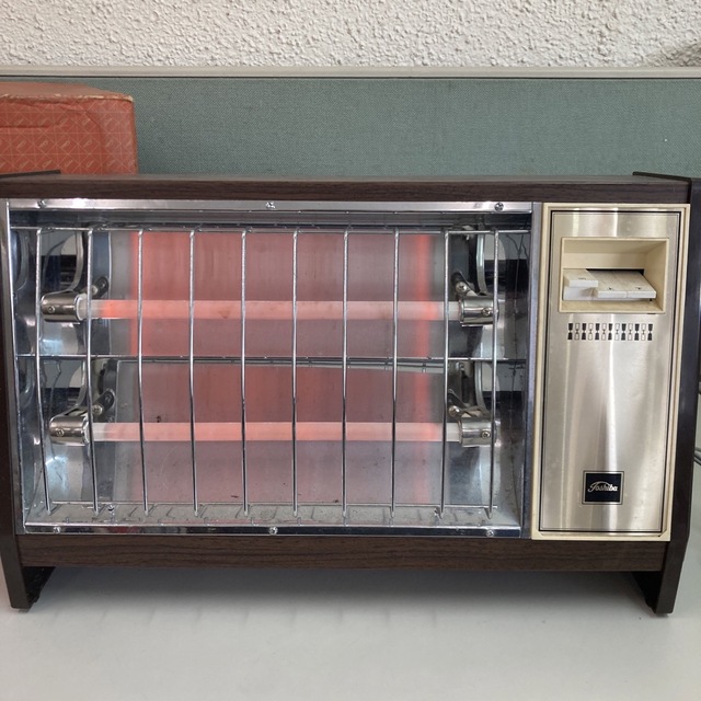 東芝 - 東芝 電気 ストーブ SR-655B 600W 暖房器具 家電 昭和 東芝 - 東芝 電気 ストーブ SR-655B 600W 暖房器具 家電 昭和