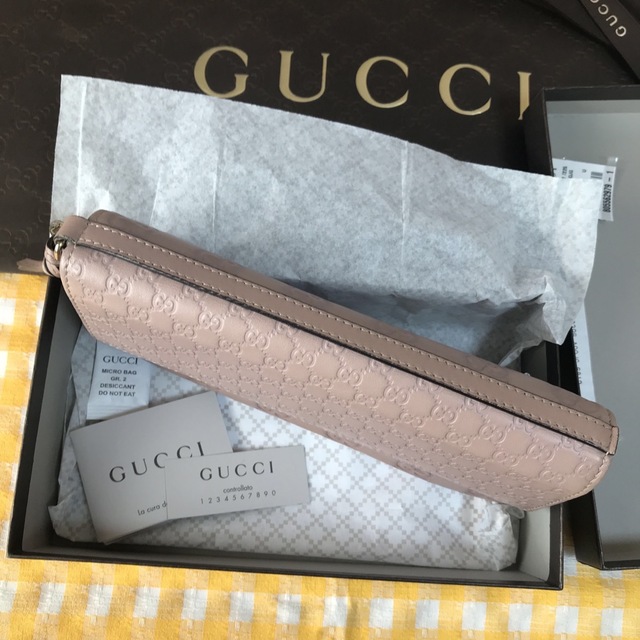 Gucci(グッチ)の新品　GUCCI 長財布 レディースのファッション小物(財布)の商品写真