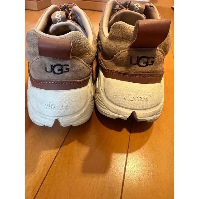 UGG スニーカー