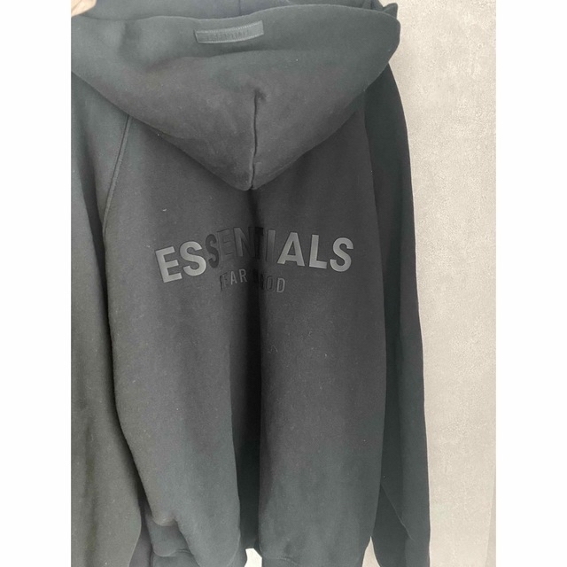 FEAR OF GOD(フィアオブゴッド)の【美品】essentials パーカー　フーディー メンズのトップス(パーカー)の商品写真