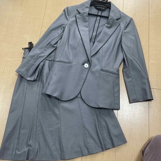 エスプリ(Esprit)の美品　レディース　スーツ　セットアップ　グレー　9号　M(スーツ)