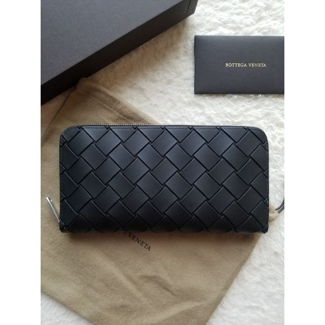 印象のデザイン Bottega Veneta Black 長財布 ジップ イントレチャート