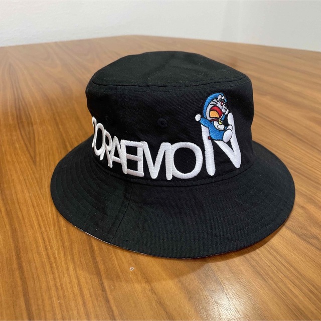 NEW ERA(ニューエラー)の新品未使用 ニューエラ ドラえもん コラボ ハット リバーシブル メンズの帽子(ハット)の商品写真