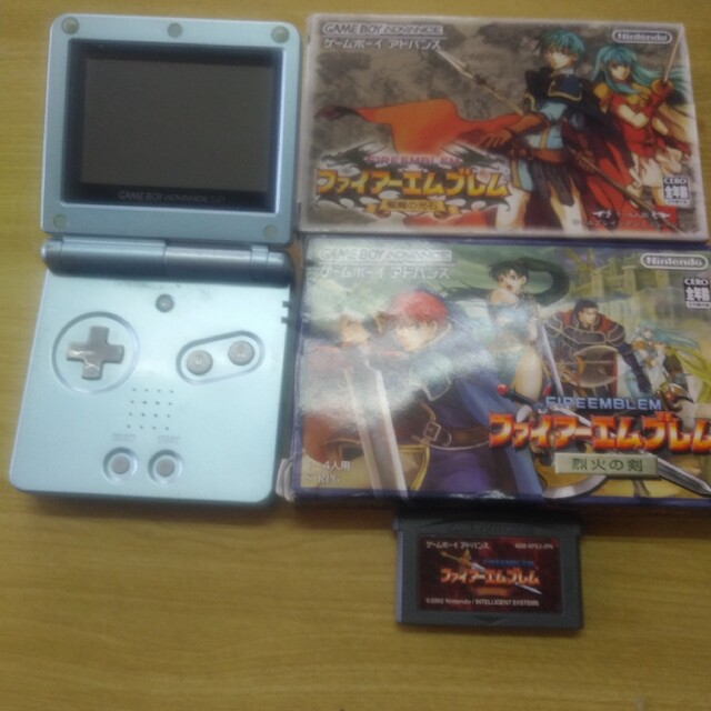 ゲームソフト/ゲーム機本体ファイアーエムブレム3セット+本体