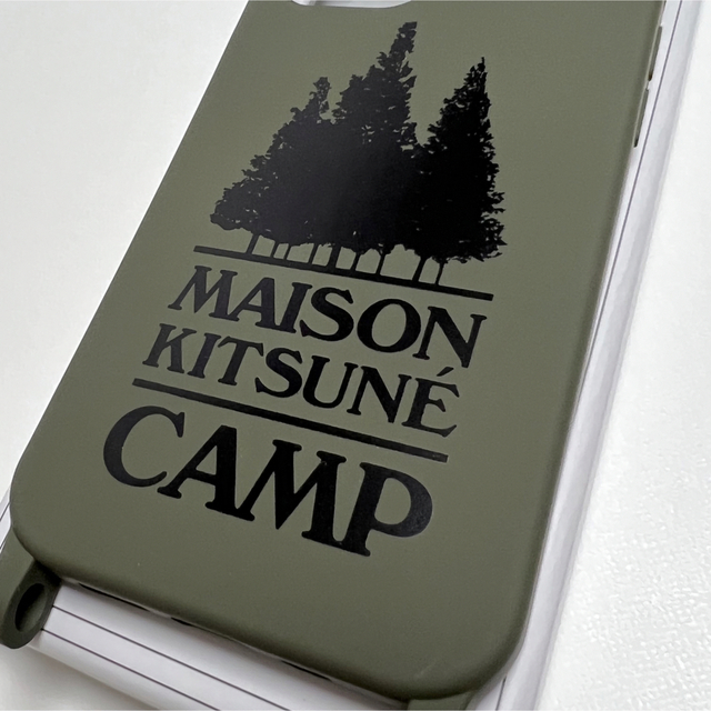 MAISON KITSUNE'(メゾンキツネ)のメゾンキツネ ネック ストラップ iphone12 12pro アイフォンケース スマホ/家電/カメラのスマホアクセサリー(iPhoneケース)の商品写真