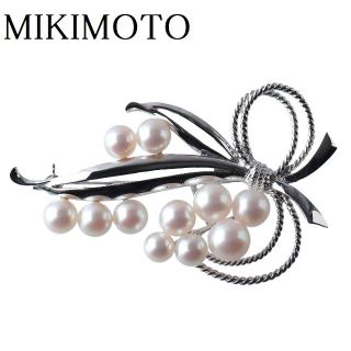 ミキモト(MIKIMOTO)のミキモト パール ブローチ リボン シルバー アコヤパール【10892】(ブローチ/コサージュ)