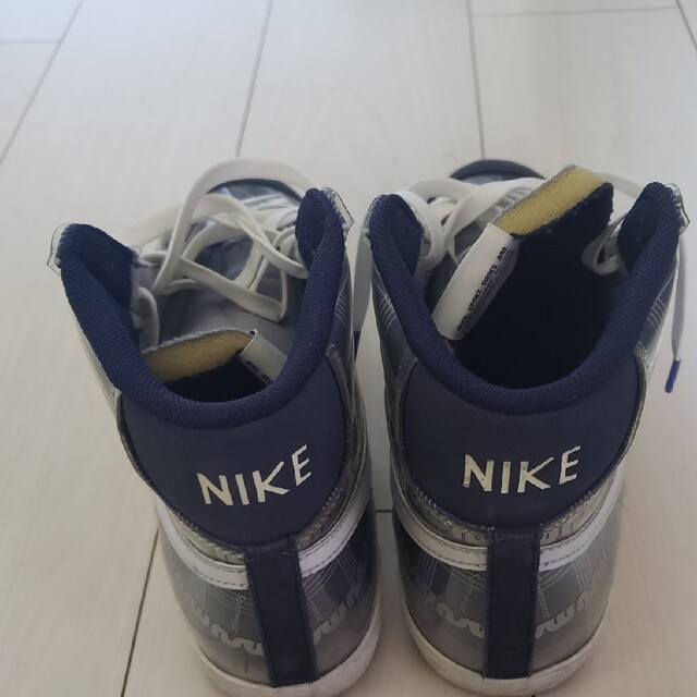 NIKE(ナイキ)のNIKE BLAZER MID '77 VNTG ナイキ ブレザー ミッド メンズの靴/シューズ(スニーカー)の商品写真
