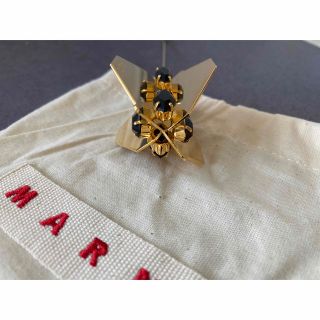 新品★MARNI フラワーデザインブローチ ゴールド