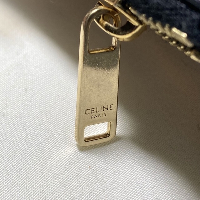 celine(セリーヌ)の極美品⭐︎セリーヌ カードケース トリオンフ【完売品】刺繍 ロゴ キーリング付き レディースのファッション小物(コインケース)の商品写真