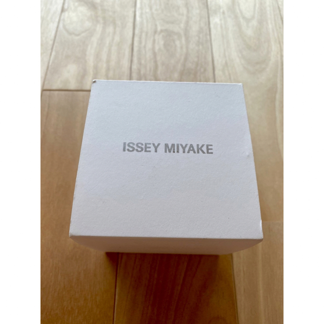 約3年SB-AG防水イッセイミヤケ腕時計新品箱入り★ISSEY MIYAKE WATCH U