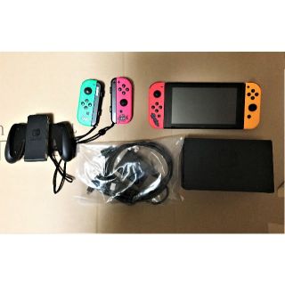 Nintendo Switch 本体 ＋ ジョイコン2個(家庭用ゲーム機本体)