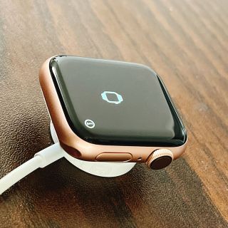 アップルウォッチ(Apple Watch)のApple Watch Series 4  40mm ゴールドアルミニウムケース(その他)