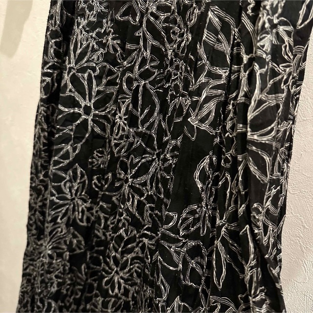 COCO DEAL(ココディール)のニット×スカート　花柄ワンピース レディースのワンピース(ロングワンピース/マキシワンピース)の商品写真