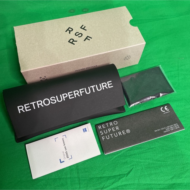 SUPER(スーパー)のretro super future Zebedia Black 激レア 廃盤品 メンズのファッション小物(サングラス/メガネ)の商品写真
