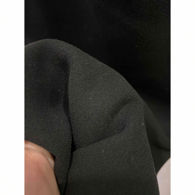 ENFOLD(エンフォルド)のエンフォルド 定番パンツ 黒 ブラック タックパンツ レディースのパンツ(クロップドパンツ)の商品写真